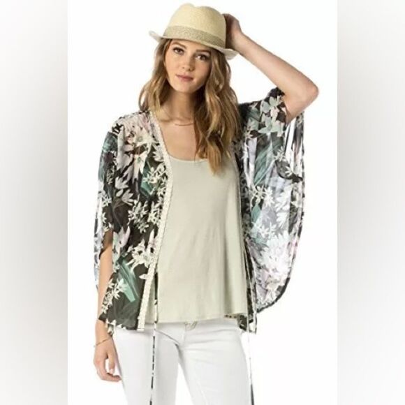 Miss Me Tops - Miss Me Green tropical Floral Print Sheer Kimono Cardigan